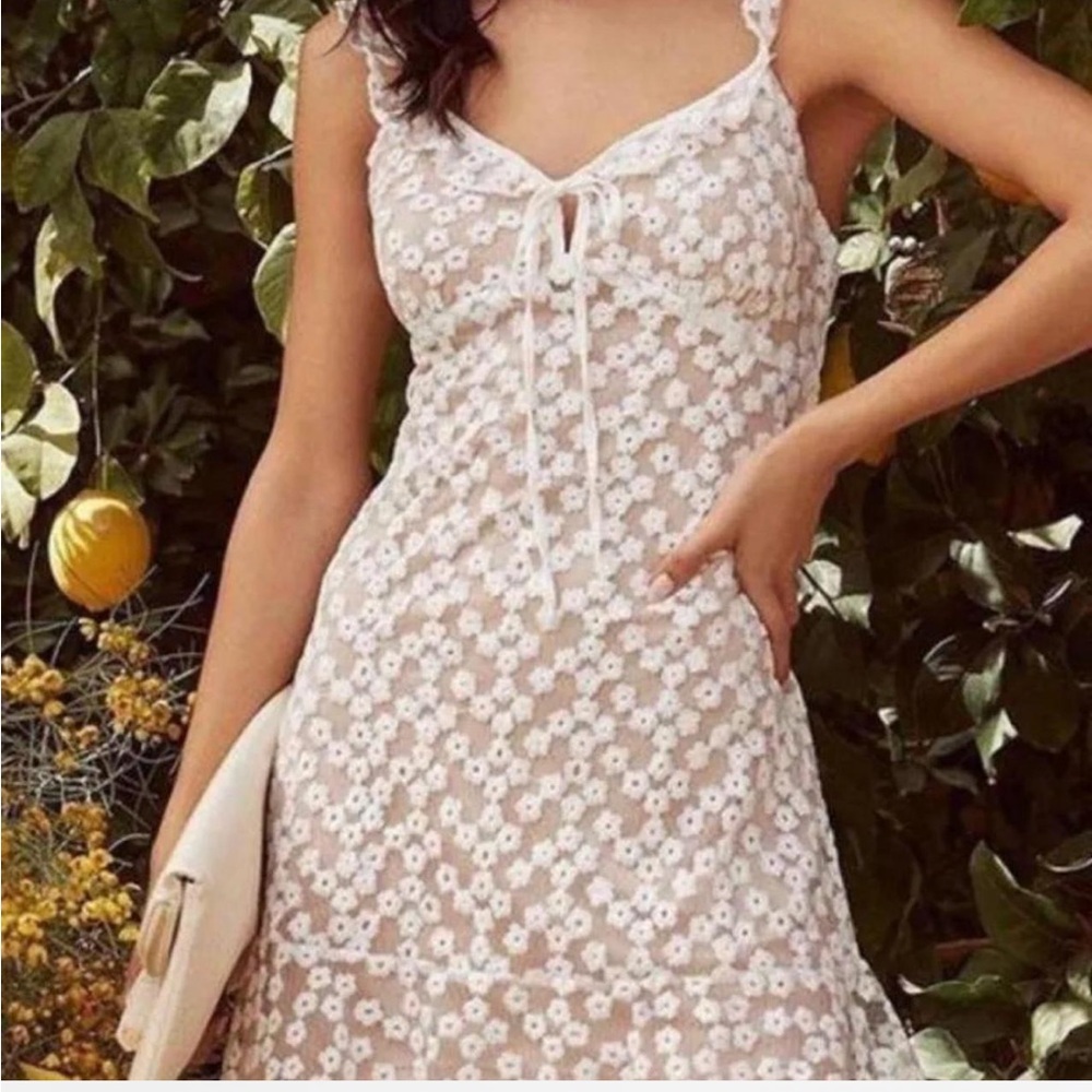 Lulu's Cream and White Floral Lace Dress
